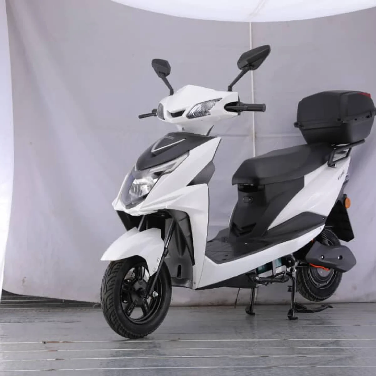 Moto a batería con capota veloz motor 1200W